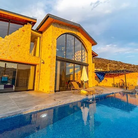 Vila Artemis Ozel Havuzlu Ve Jakuzili Kaş