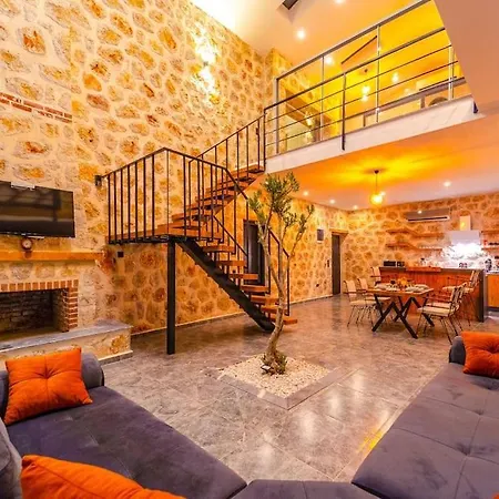 Vila Artemis Ozel Havuzlu Ve Jakuzili Kaş